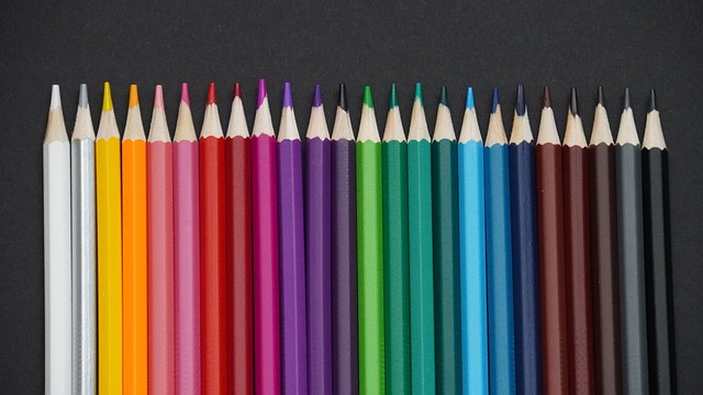 紧张的神情 紧张的神情